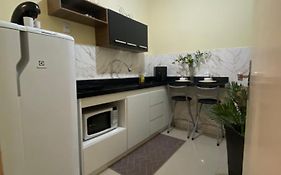 Kitnet Moderna, confortável , climatizada é linda 7A